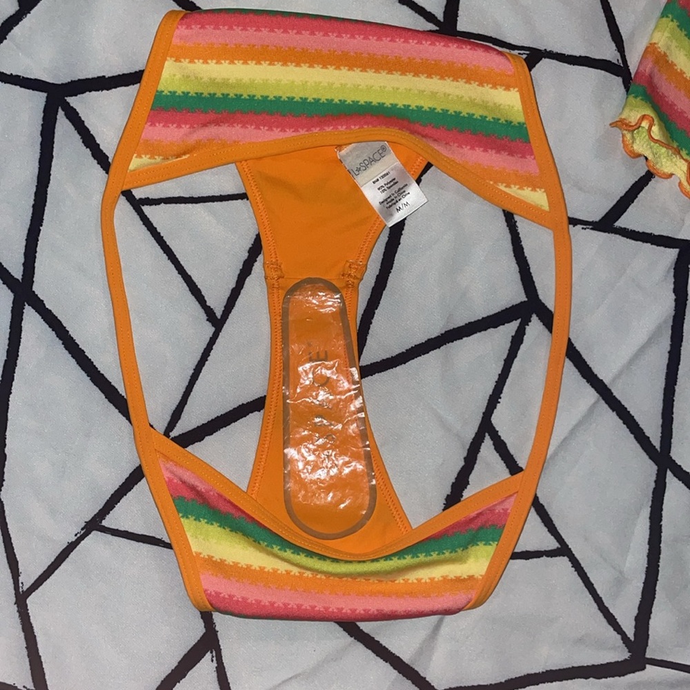 L Space NWOT 3 Piece Set  MSRP $328 "Under The Sun" Bikini & Rash Guard - Picture 4 of 15